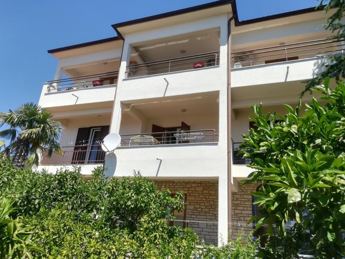 Apartment Kiwi 라벡 외부 사진